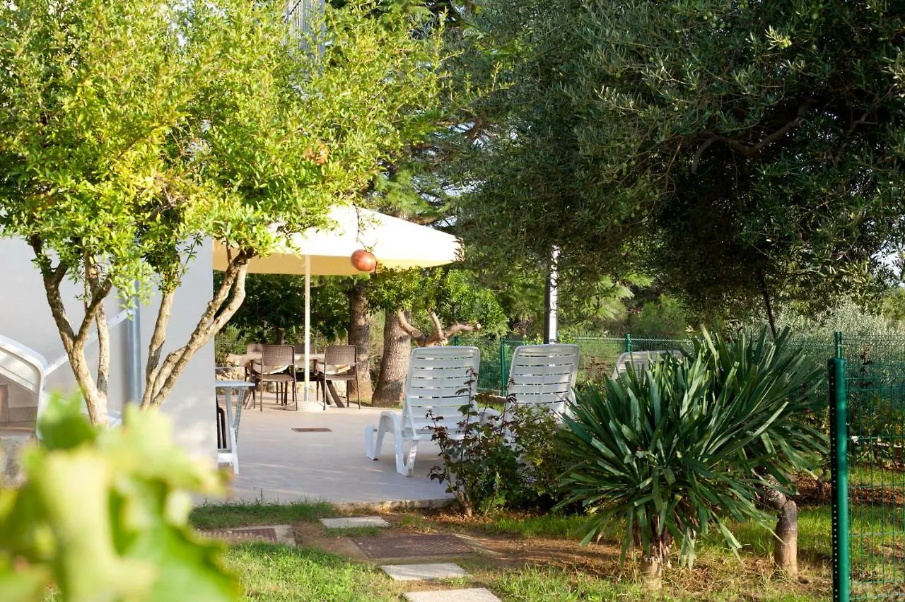 Apartment Robinson Podvrsje Croatia