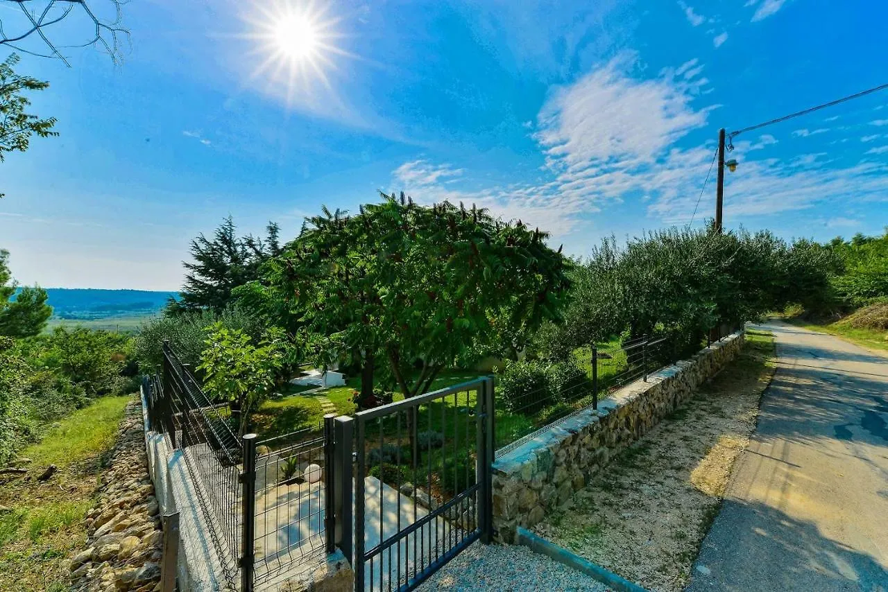 Apartment Robinson Podvrsje Croatia